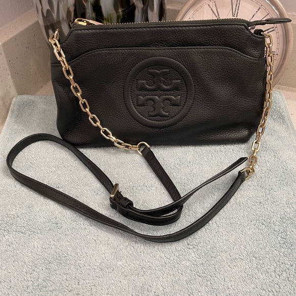 Tory Burch Bombe Black Leather Crossbody with Gold Chain Accents - Picture 14 of 14